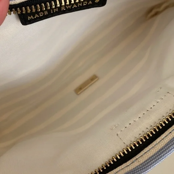 Kate Spade striped wristlet - Picture 5 of 5